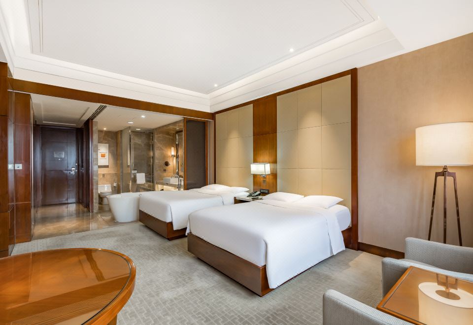 燕山景观双床房（明窗观景+独立办公桌+浴缸）