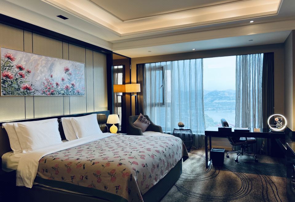 玫瑰主题行政大床房