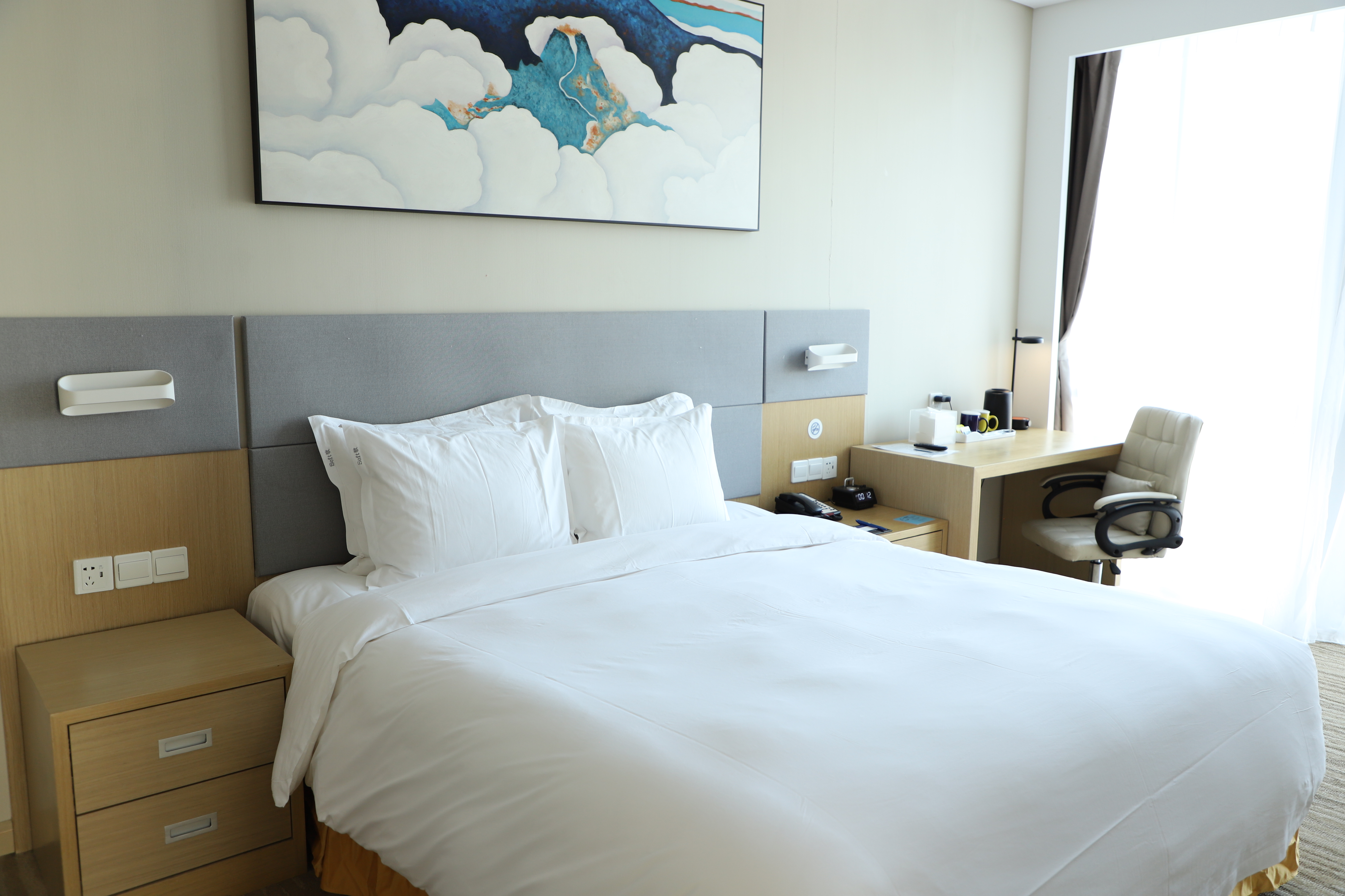 三卧套房（2张大床及2张单人床）