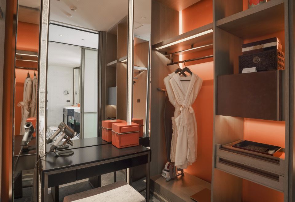 荷里活江景家庭套房