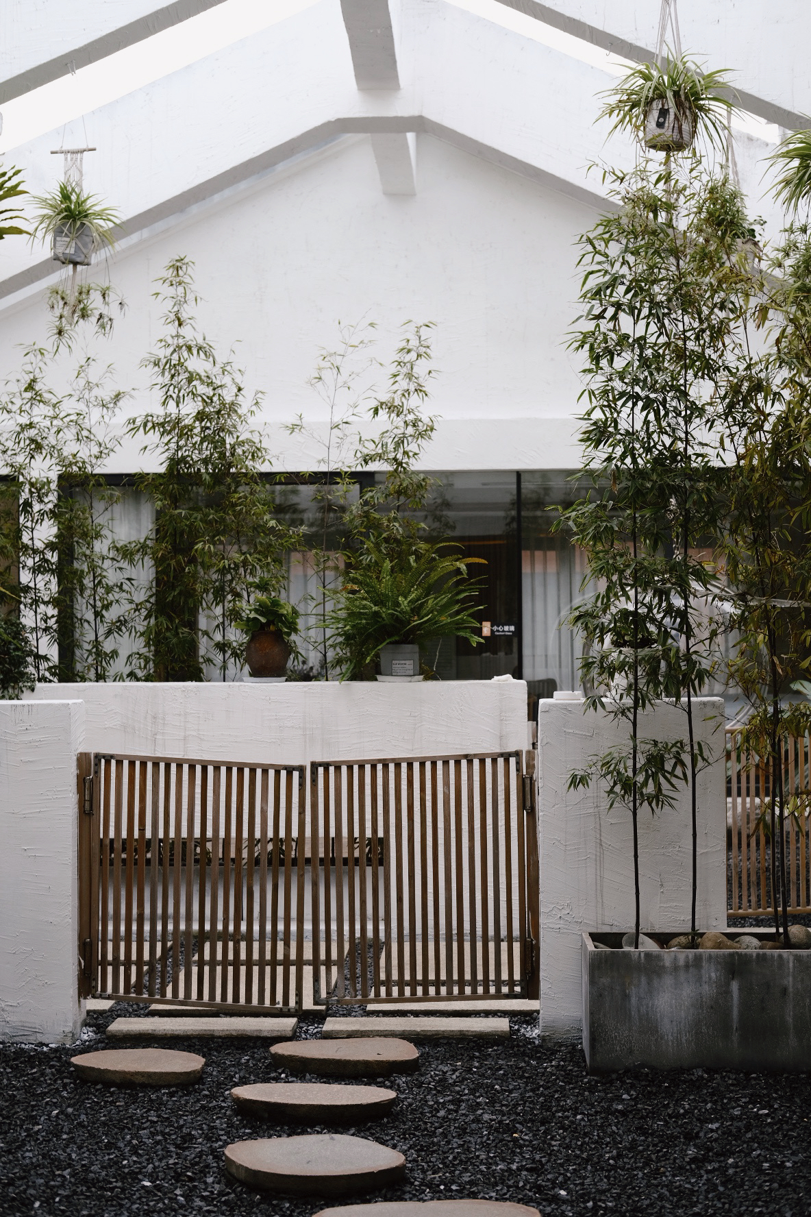 花园泡池大床房