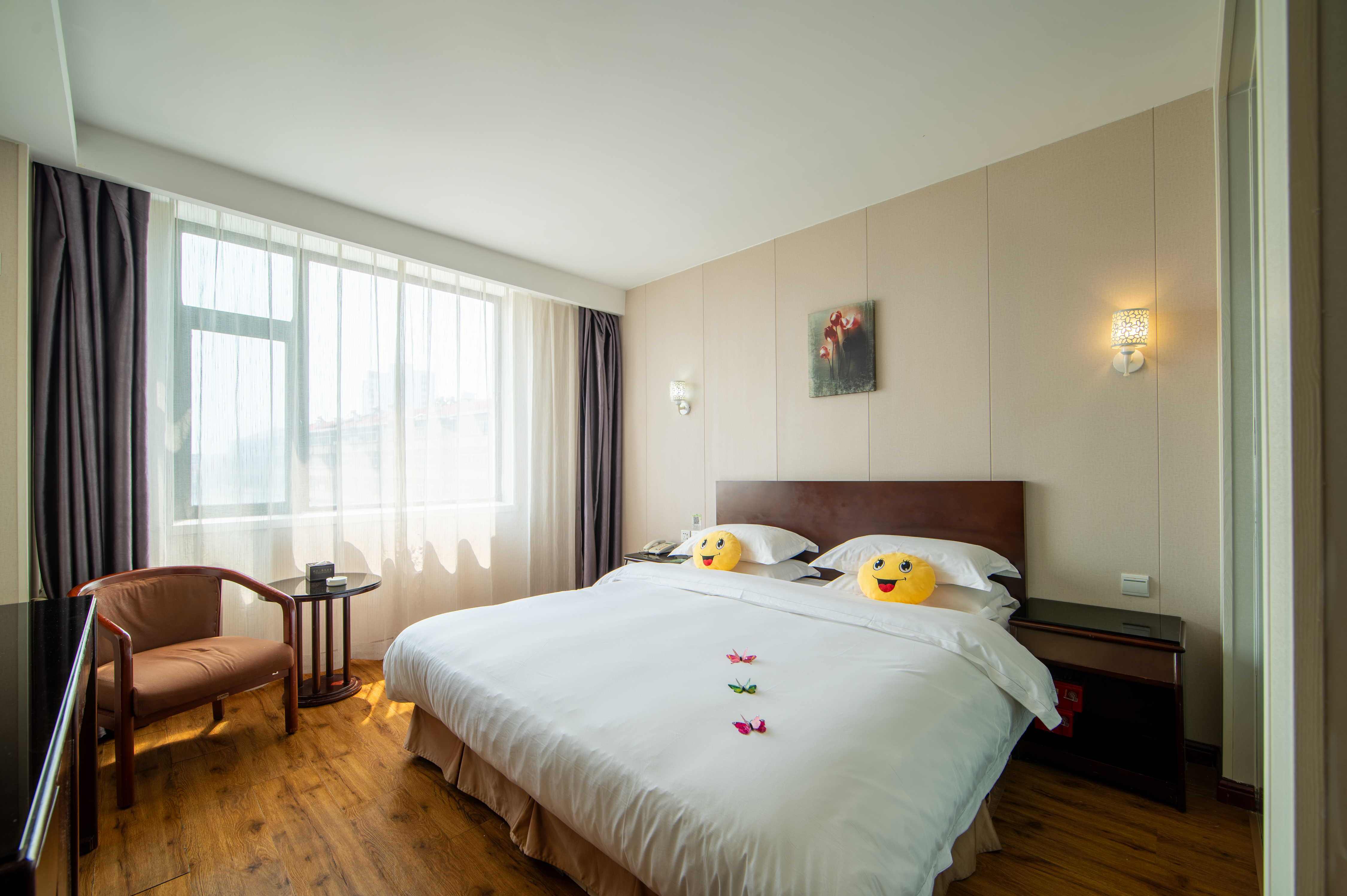 阳光丽致大床房「舒适好眠」