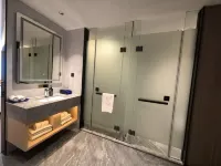 Yeste International Hotel (Qinzhou Pubei Aoyuan Zhengwuzhongxin)