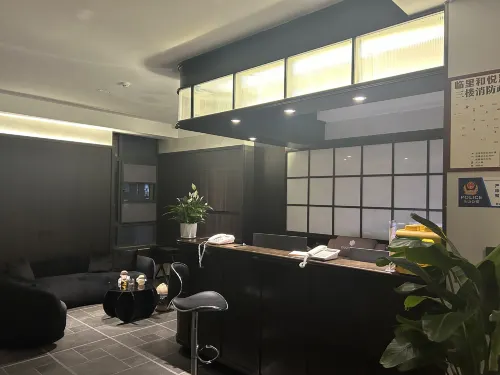 Linli Heyue Hotel (Leshan Railway Station Shihao Plaza)