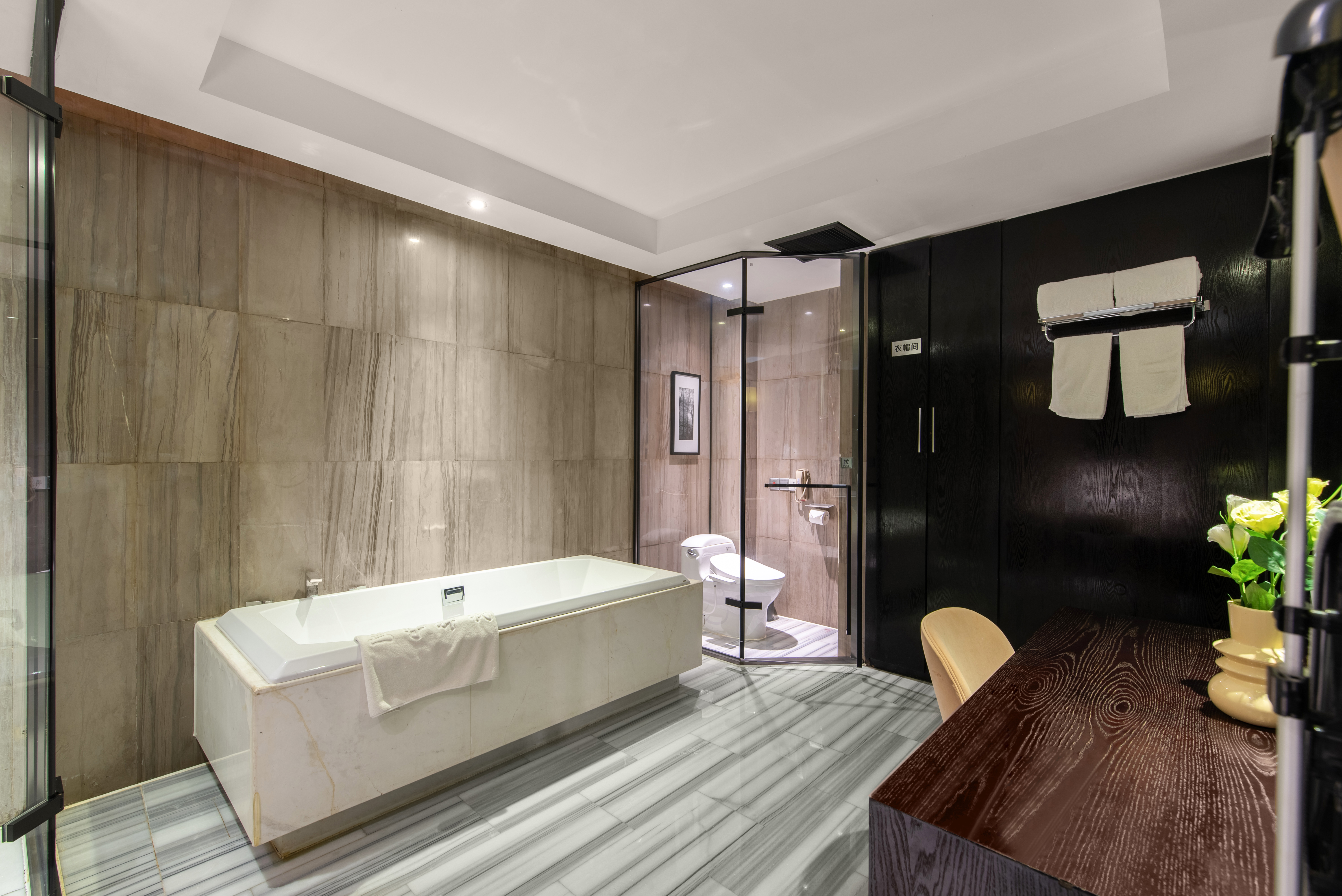 B型大床房【小度全智能客控+轻奢沙发+Minibar】