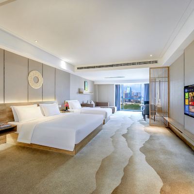 江景家庭房（一線江景+溫馨大空間+坐臥沙發） 紅墣假日江景飯店（重慶洪崖洞解放碑步行街店）優惠