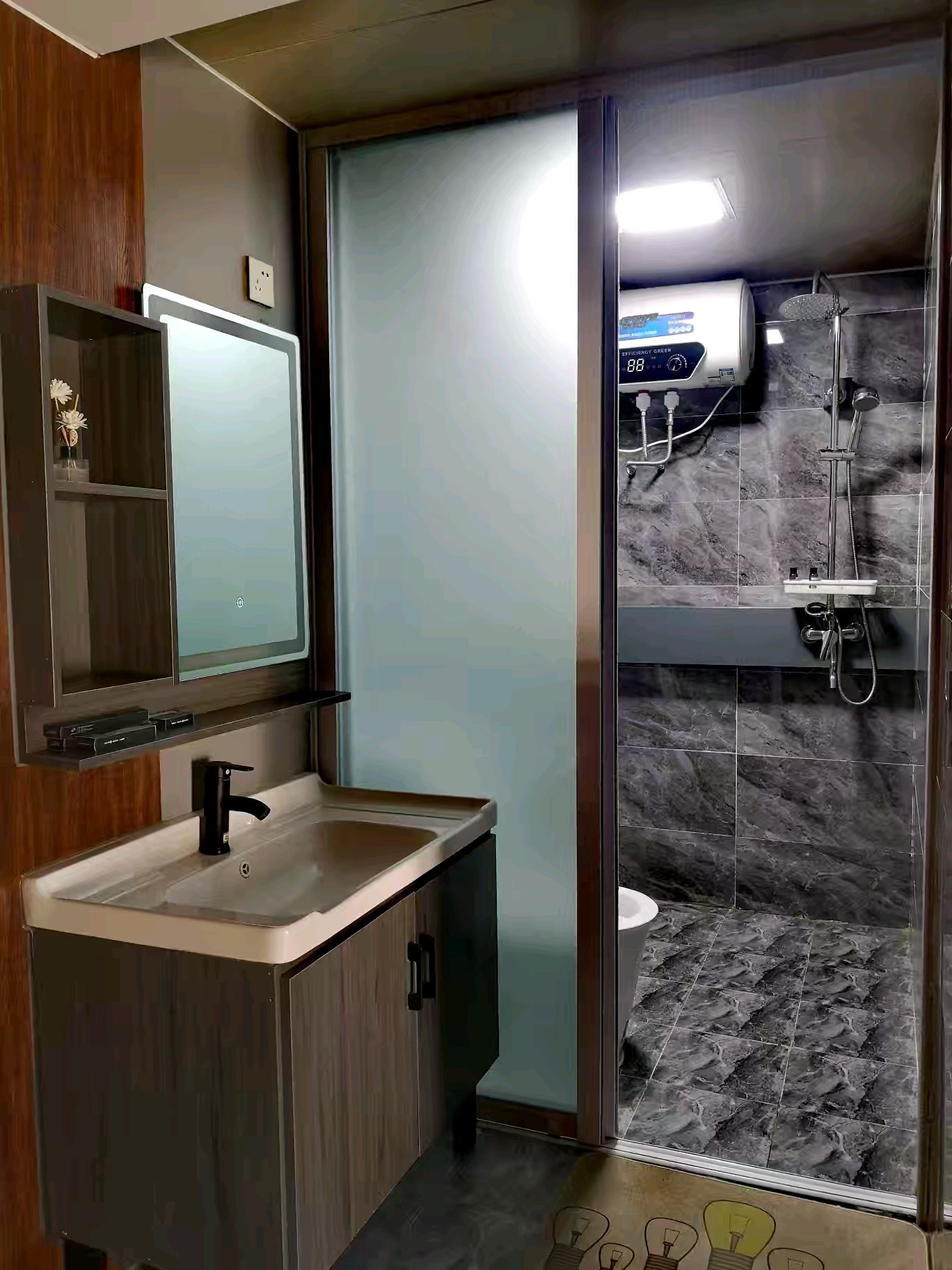 独栋小院2室2厅套房