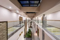Qin Luxe Qinglefu Courtyard Hotel (High Speed Railway Station Jiaxing Road Food Street)