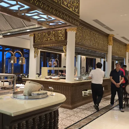Champa Palace Hotel Отели в г. Паксе