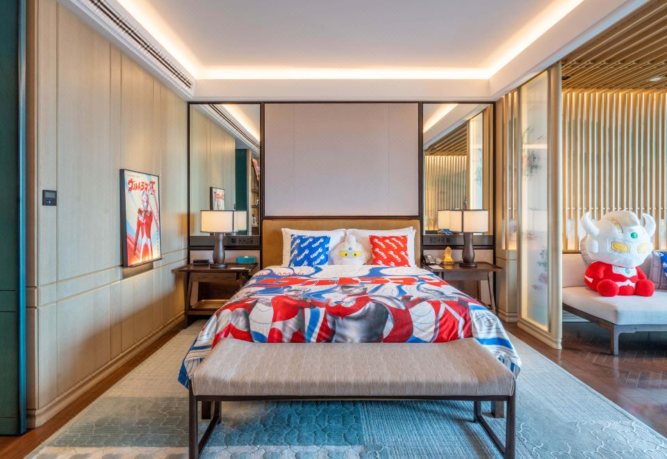 奥特曼亲子主题园景大床房