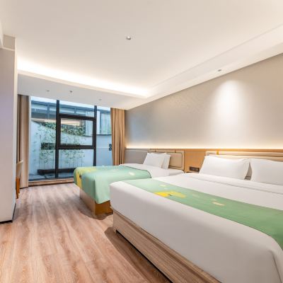 親子房（深睡床墊+乾濕分離+智能家居） 城適旅休飯店（泉州美食街店）優惠