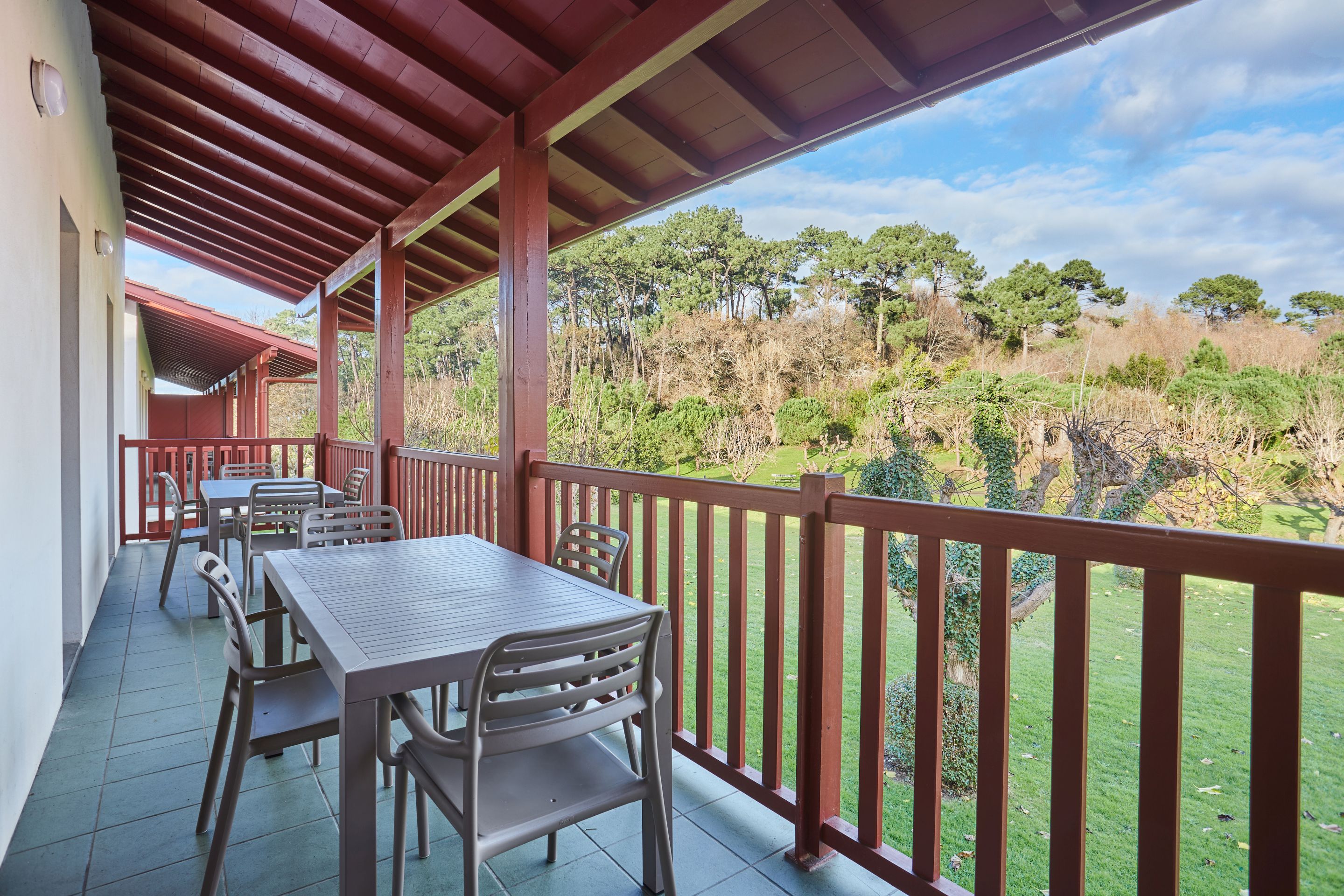 4房（8位客人）