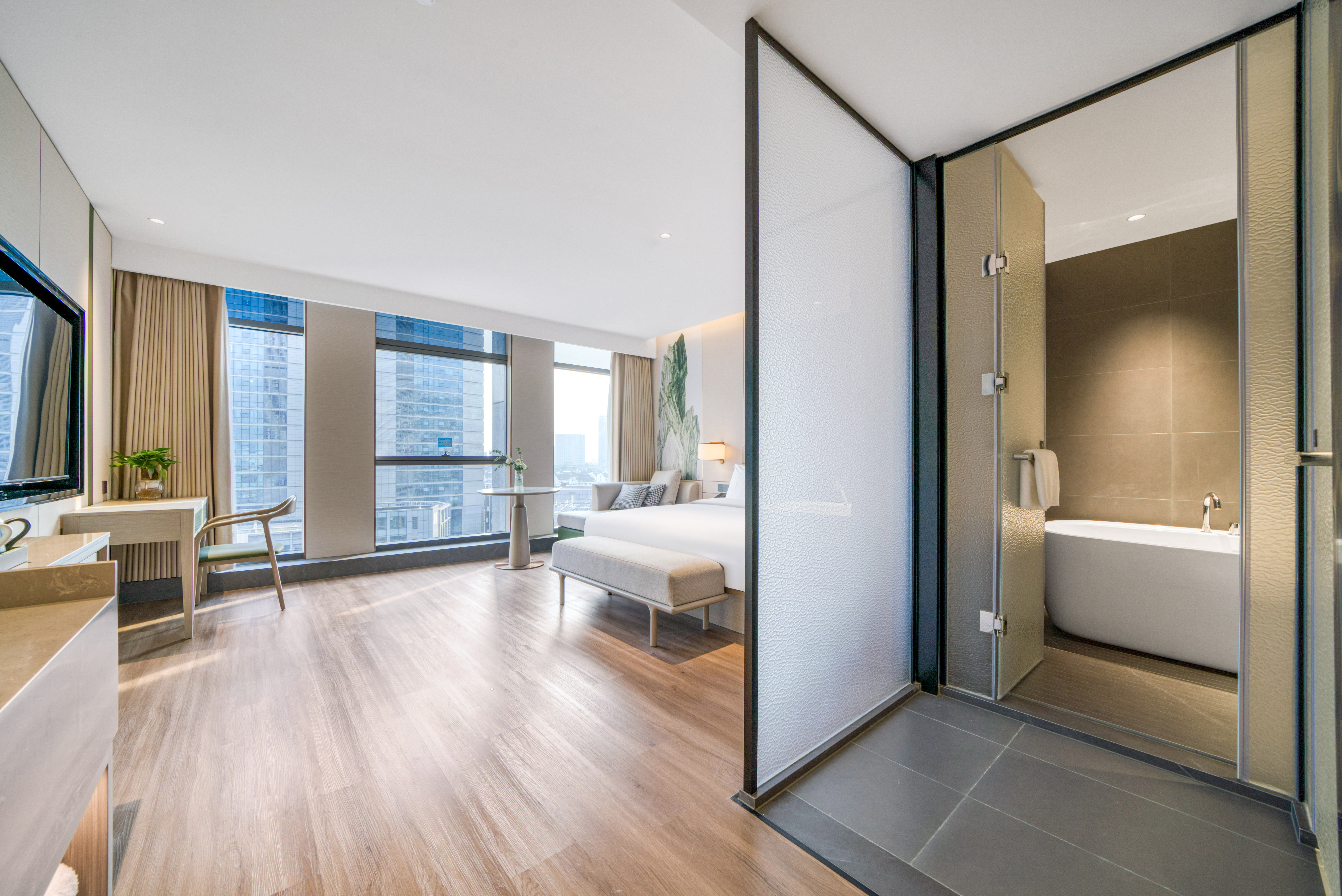 曼享乐活商务大床房-独立浴缸+全景落地窗