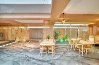 Cheerful Hotel（Hengdian World Studios branch）