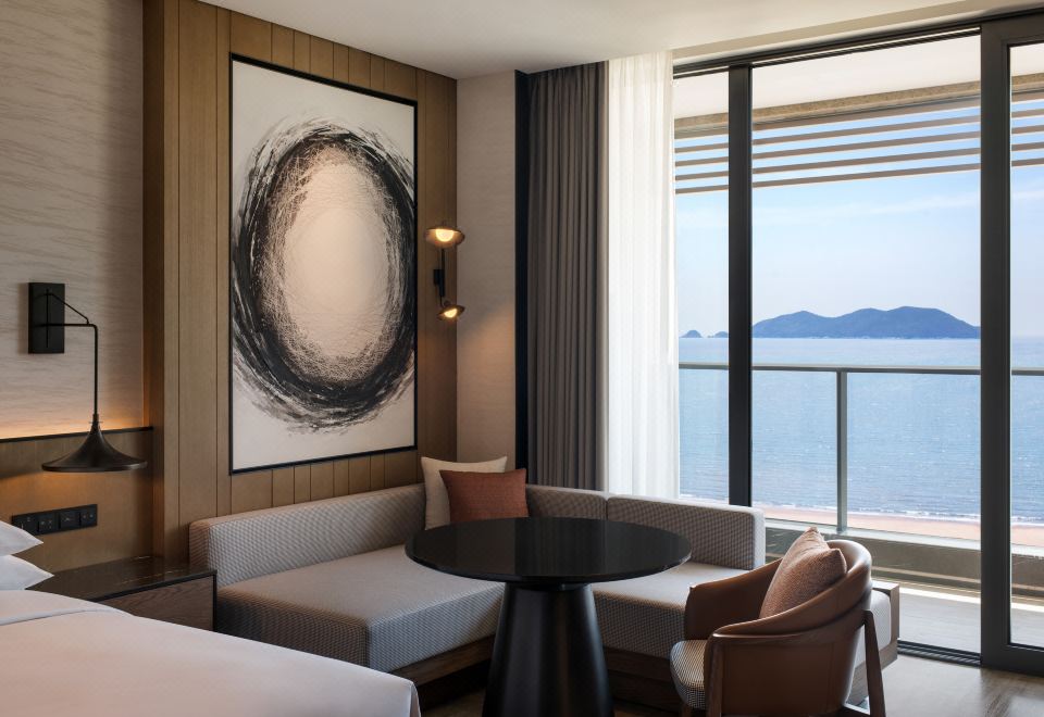 Sheraton Ningbo Xiangshan ResortOcean View Twin Bed Room