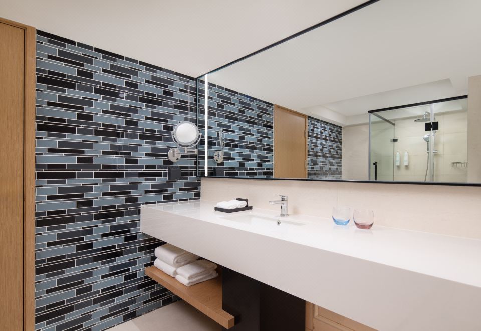 套房-茂月120°城景