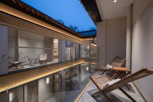 โรงแรมจี้หยวน ฮวนฉิน สาขา ถนนครอสหลี่จิงเหมิน เมืองโบราณหลัวอี้