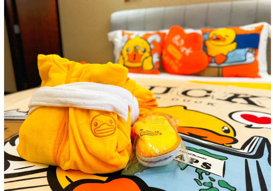 經典小黃鴨主題家庭套房