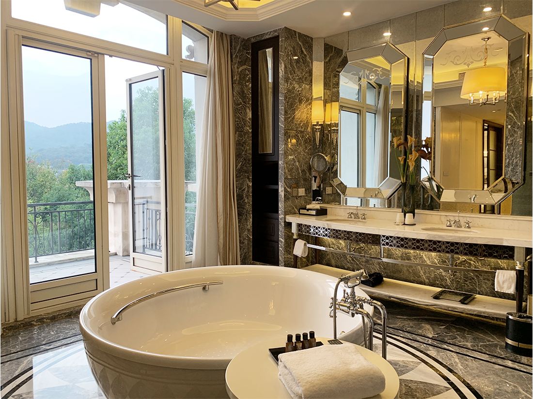 洛克菲套房3（复式扶梯景观+圆形浴缸+大空间+大阳台）