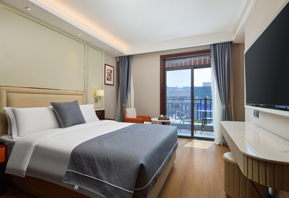 Floral Lux Hotel·Taizhou Fengchenghe Resort Hotel (Old Street) Superior Landscape Terrace King Bed Room