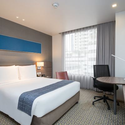 標準前棟房 曼谷沙通智選假日飯店優惠