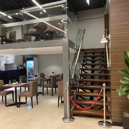 Mango Suites Tuguegarao Отели в г. Кагаян