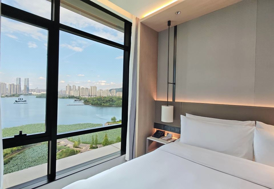 The Meixi Lake, Changsha Marriott Executive Apartments1 Bedroom Apartment, Lake View