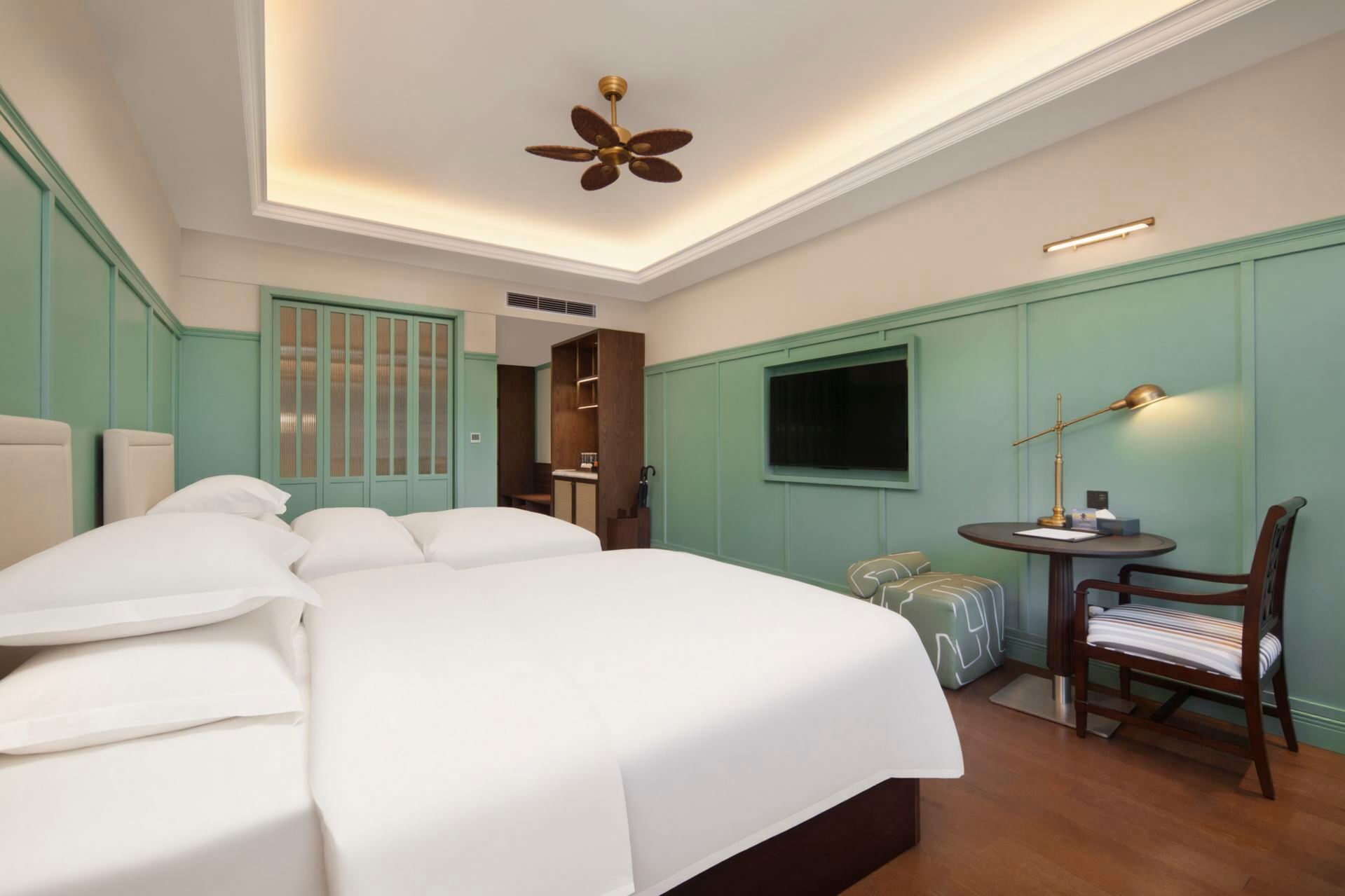Superior 2-Bed Room