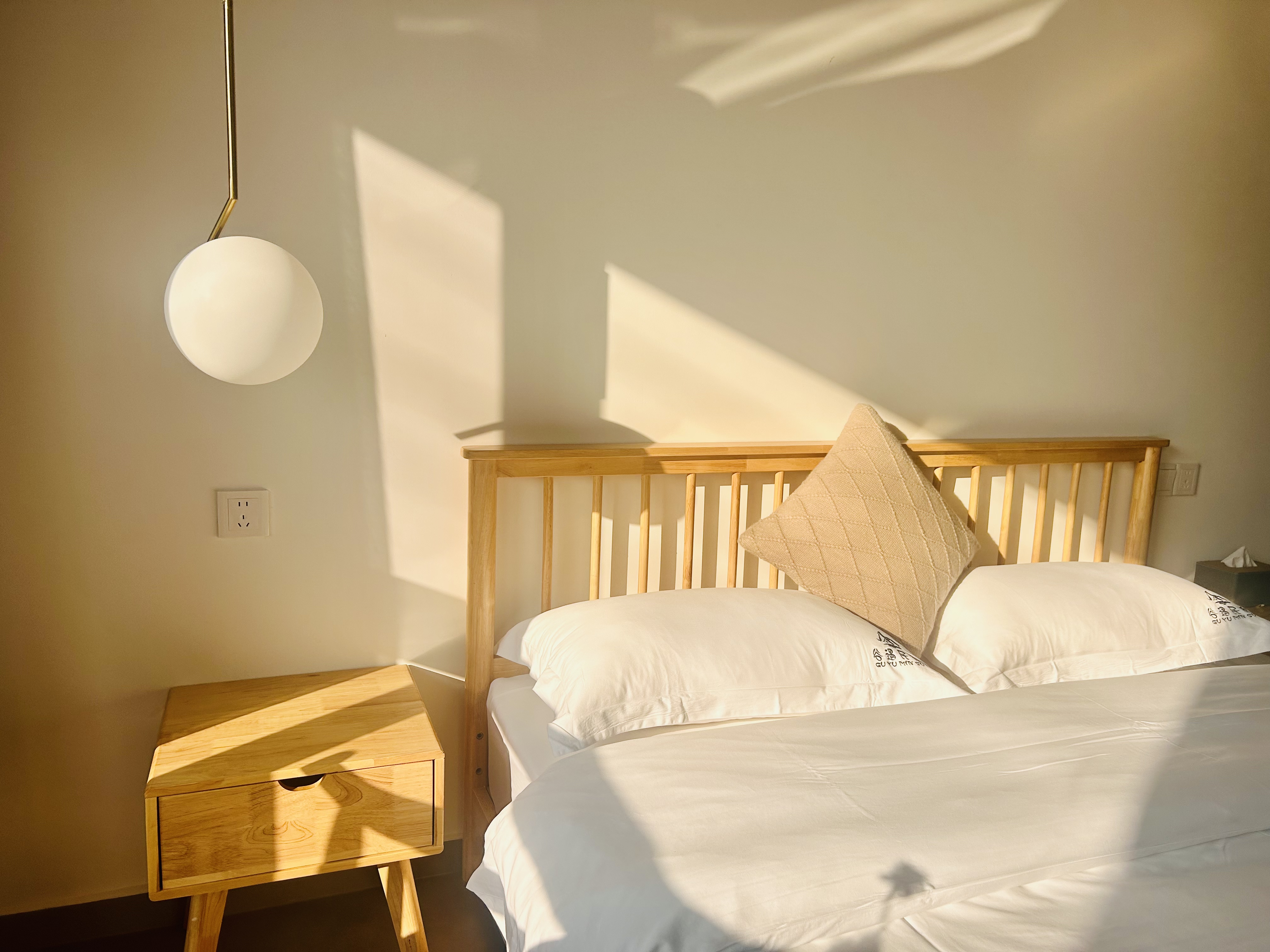 纤凝·观景大床房（独立阳台）