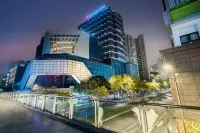 อาร์ รอยัลส์ โฮเทล เฉิงตู ชุนซี โรด ไท่กู๋ หลี่ โรงแรมใน