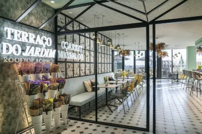 Vincci Bonjardim 住宿飯店