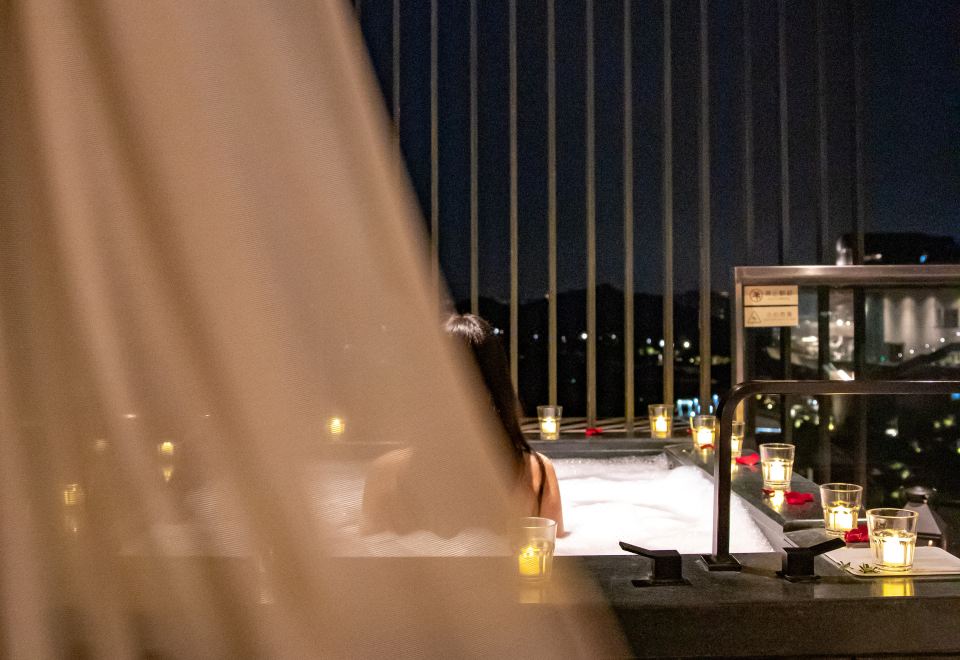 浪漫主題大床房