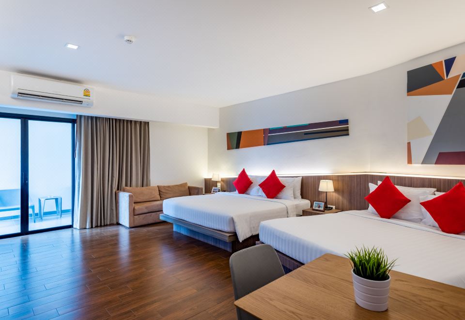 豪華家庭房（2 張特大床）