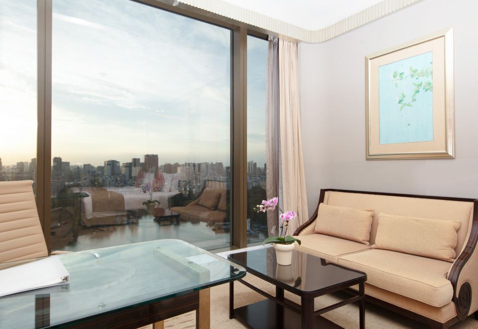 豪华湖景双床房