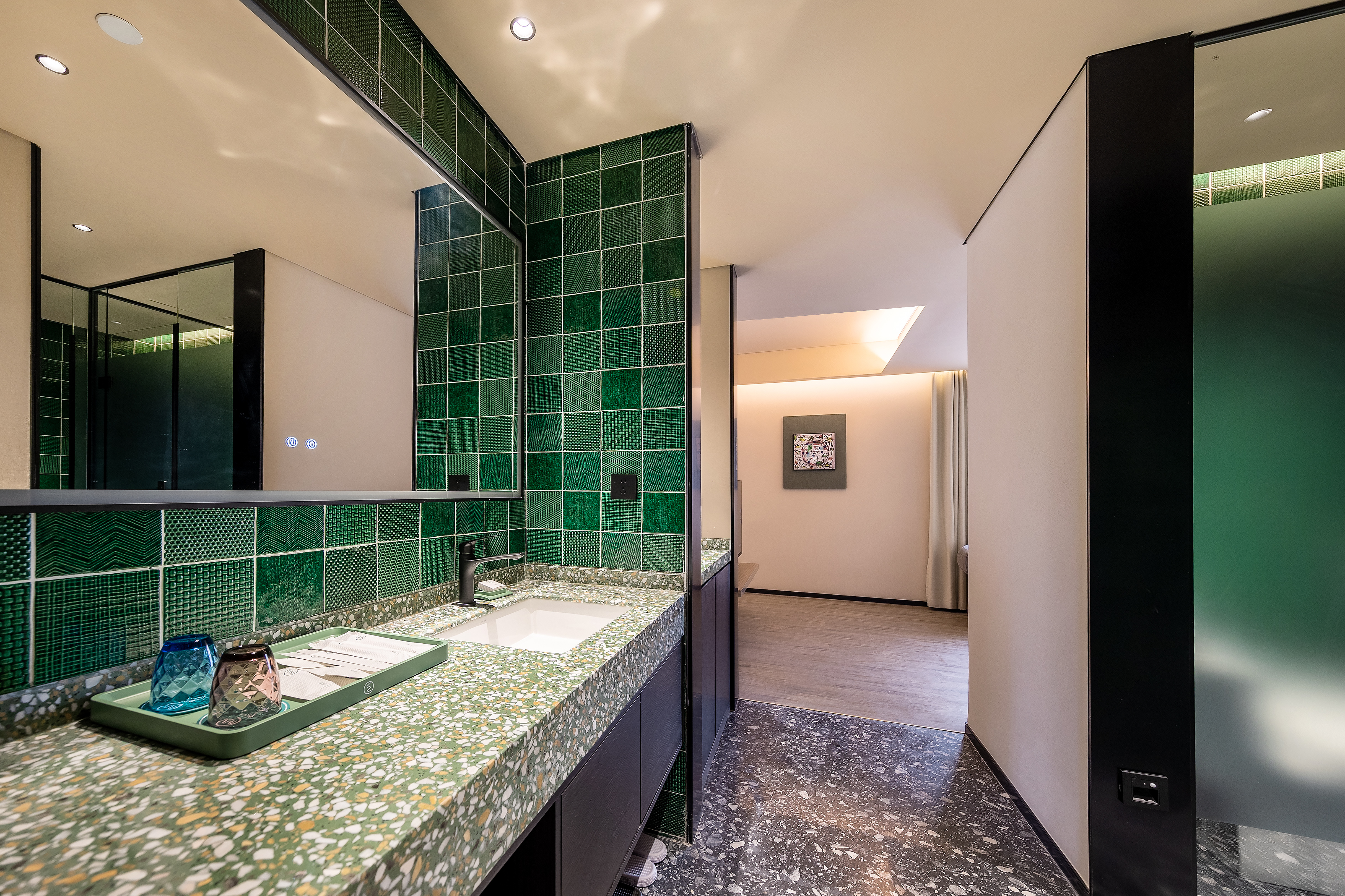 商务套房（安静+零压舒眠床垫）