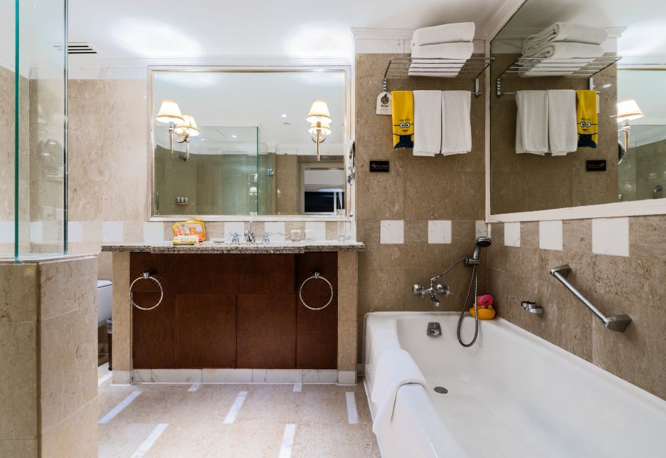 觀景親子套房「親子布置+大小床可住三人+小童洗漱用品」