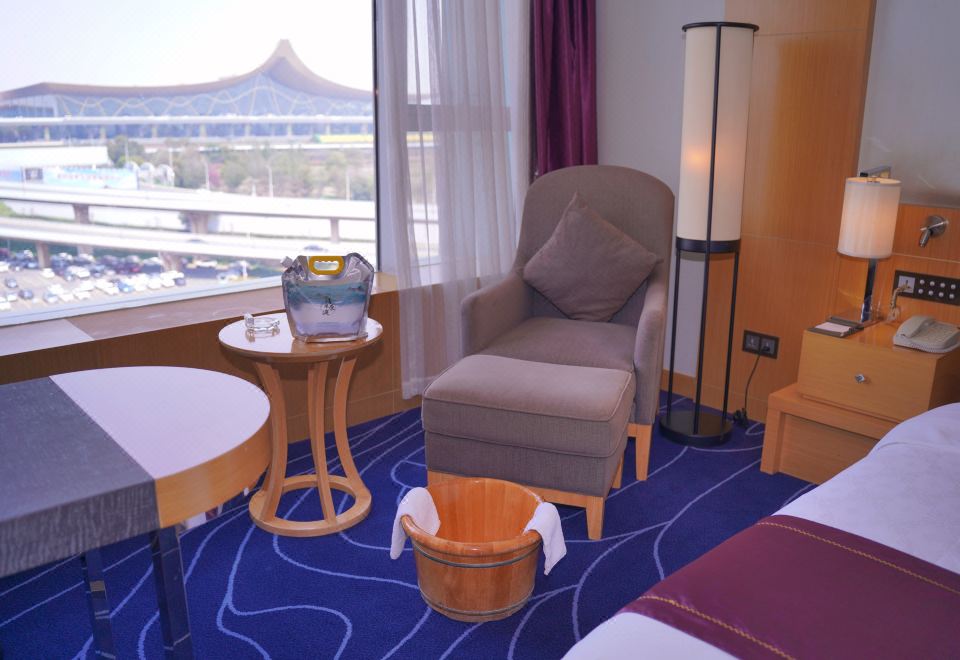 商务休闲大床房『客运大楼景观+热海原汤足浴 』