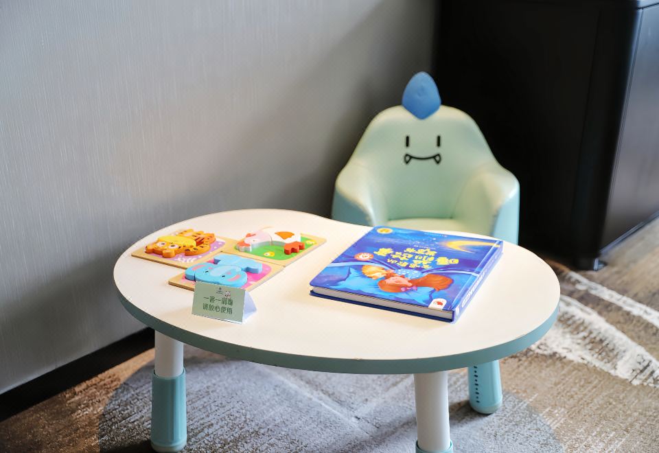 豪华亲子房（卡通主题+Acca Kappa洗护用品+独立浴缸）