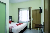 Hotel O Parapat Near Dermaga Ajibata Formerly Pudan Residence 2