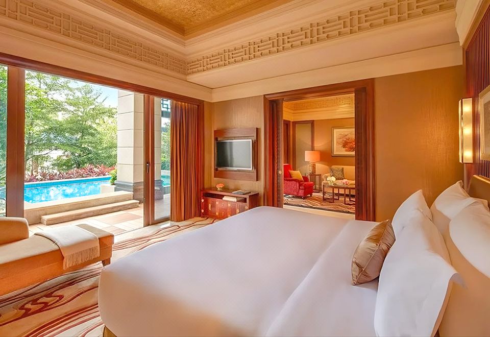 C型大床套房-獨立常溫泳池