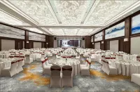 Palace Hotel (Chengdu Panda Base Tianfu International Animation City Store)