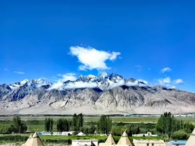 Meet Torgrencia tent camp Hotels in 