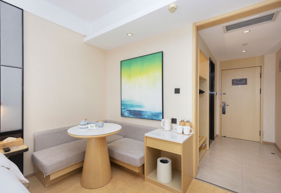 舒壓-高級大床房（露臺+65寸投屏電視+分體空調+地暖）