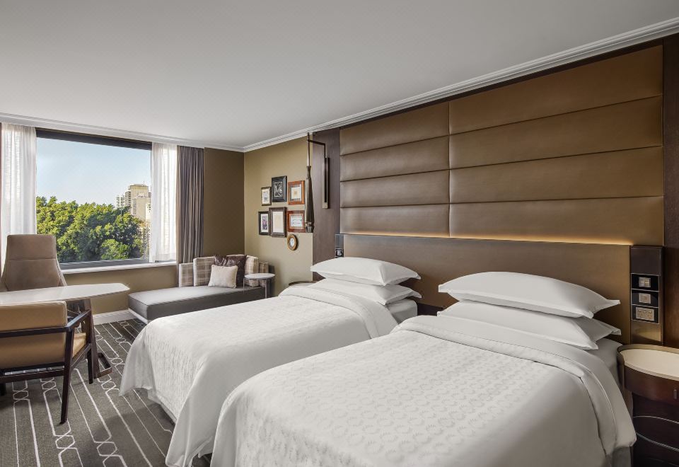 Sheraton Grand Sydney Hyde ParkTwin Room with Hyde Park View