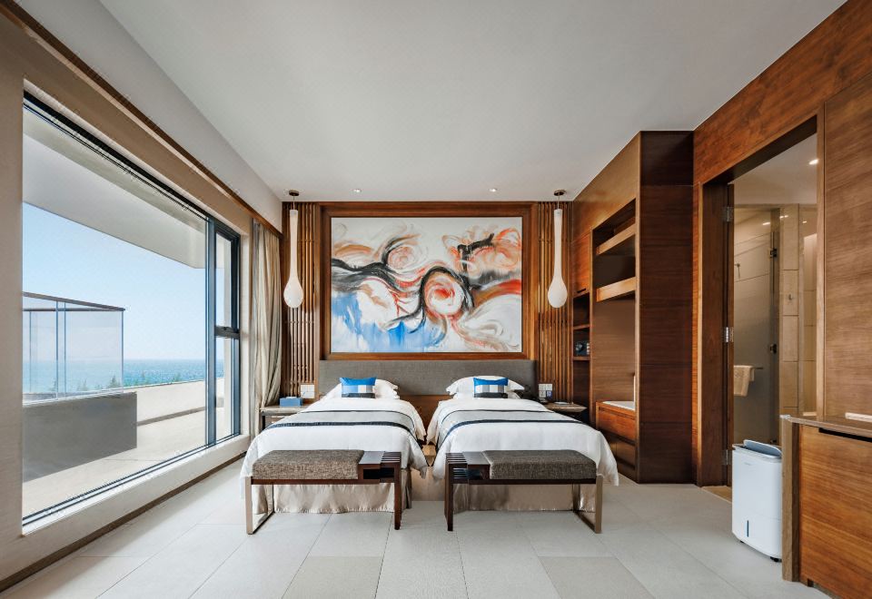 Regal Palace Resort HuidongDeluxe Suite - 2-Room, Sea-View