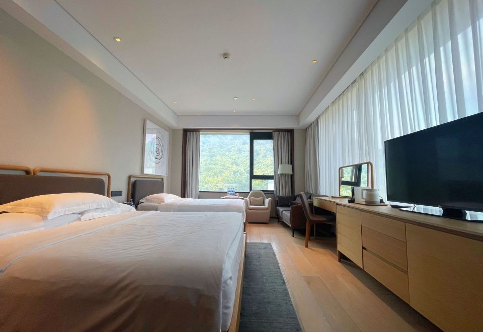 山景家庭雙床房+窗外好景+茶空間