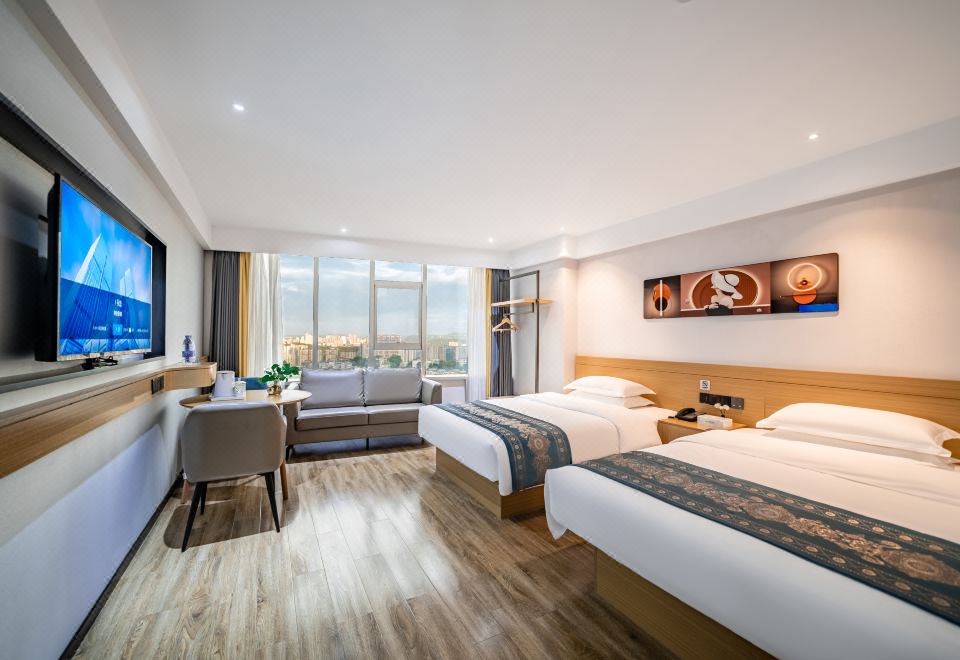 Qingyun Exclusive Twin Room (Sofa Lounge | Overlooking City-View | High-Definition Vista)