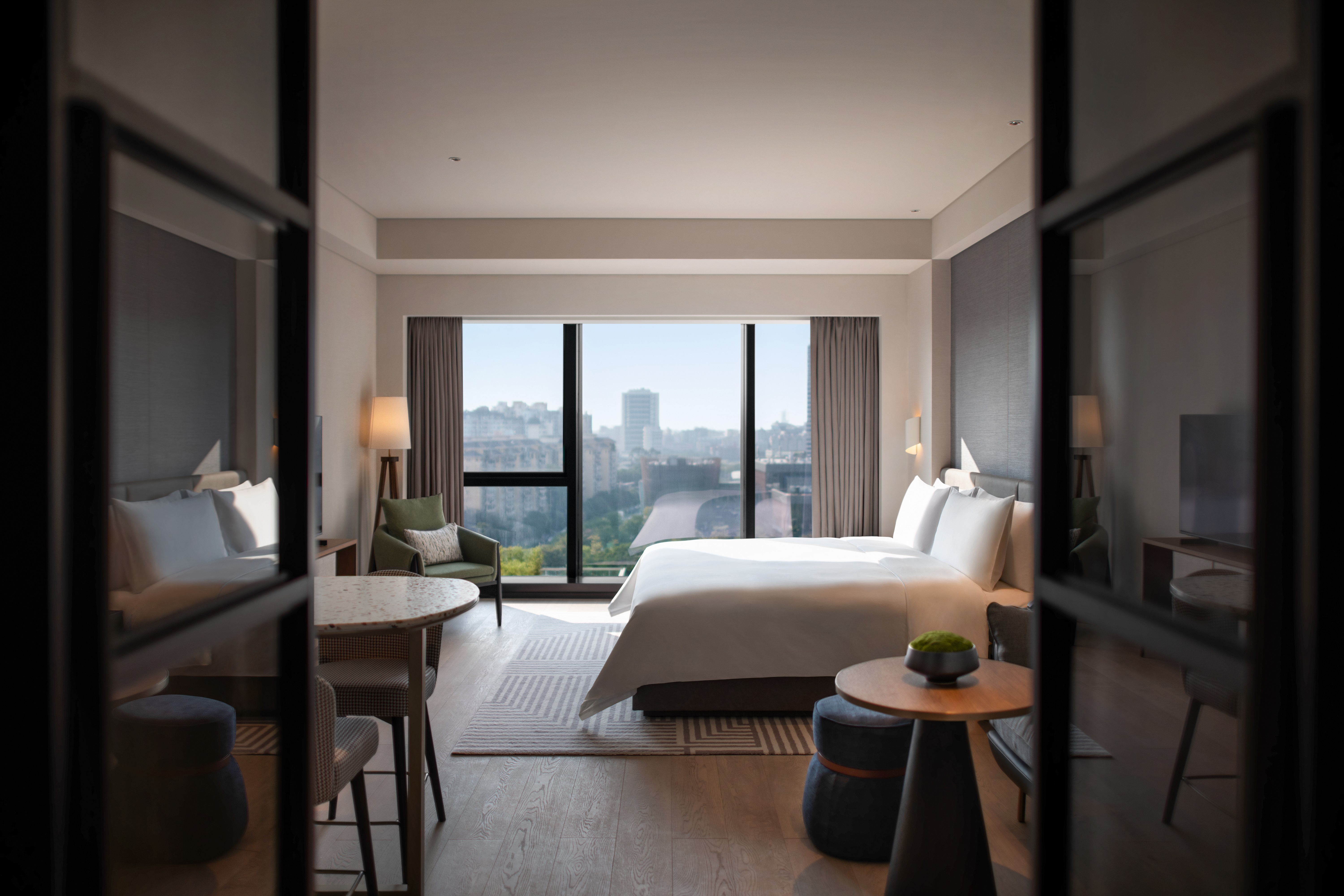 豪華大床房（私享Coffee機+Minibar）