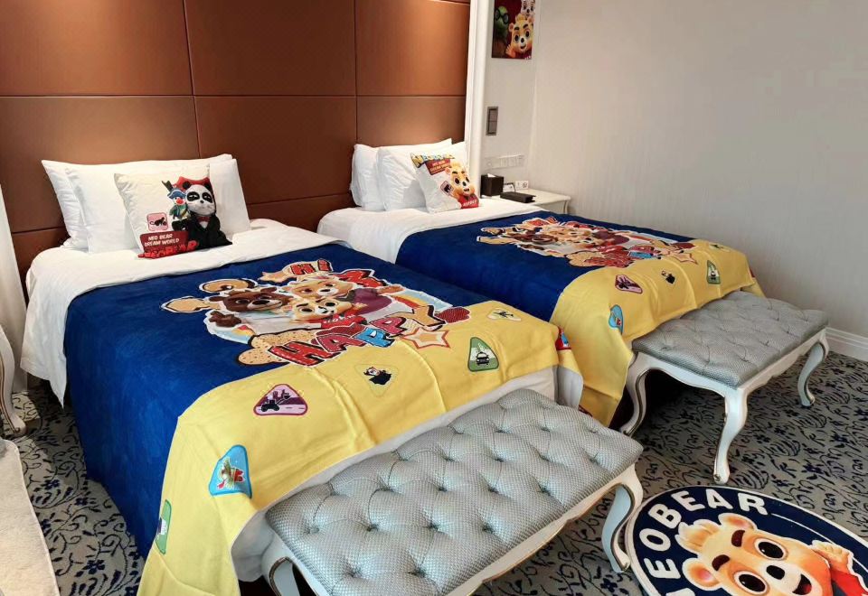 小熊尼奧親子雙床房