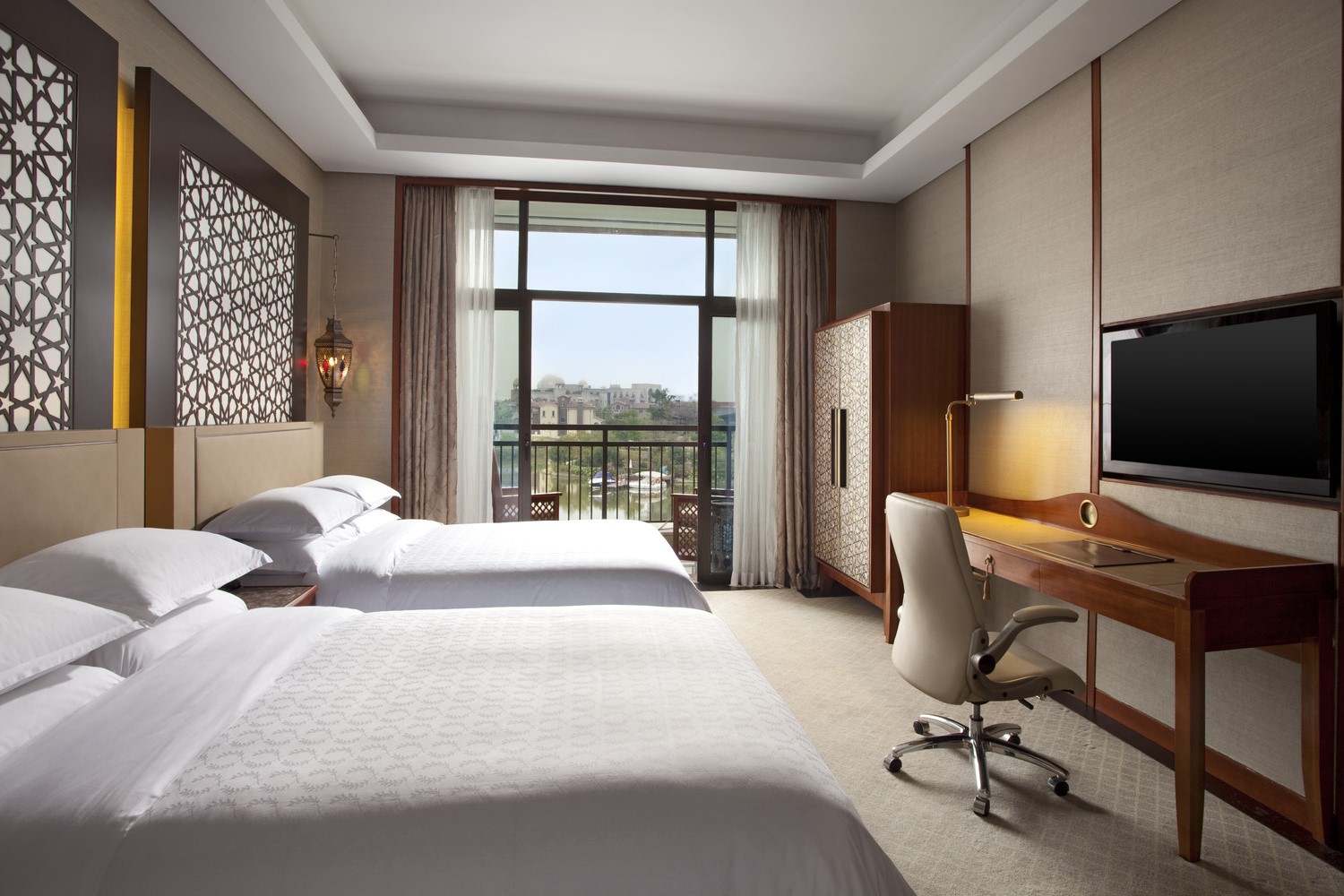 豪华湖景双床房 | 带浴缸